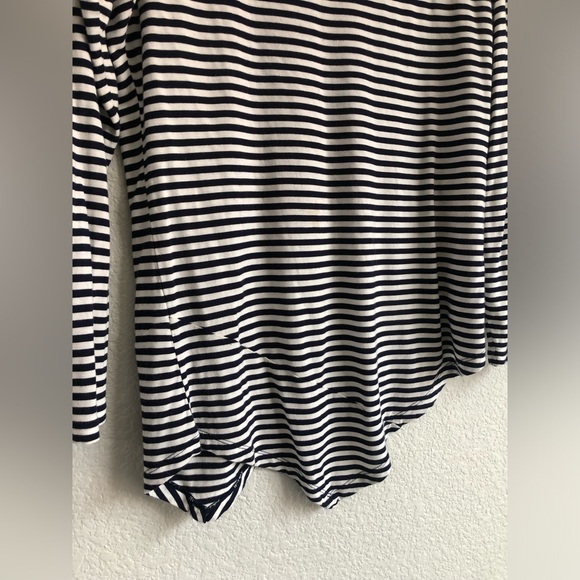 Cabi Long sleeve striped asymmetrical hem tunic top casual modest closet basic - Picture 2 of 4